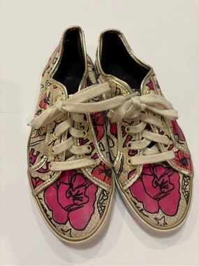 Coach Women's Pink Floral Sneakers with Gold Trim 7.5